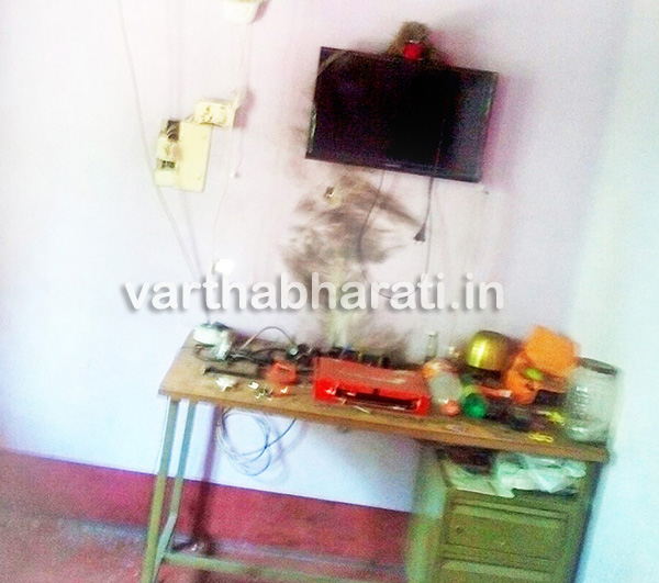 ಉಪ್ಪಿನಂಗಡಿ: ಮನೆಗೆ ಸಿಡಿಲು ಬಡಿದು ಇಬ್ಬರಿಗೆ ಗಾಯ,  ವಿದ್ಯುತ್ ಉಪಕರಣಗಳಿಗೆ ಹಾನಿ